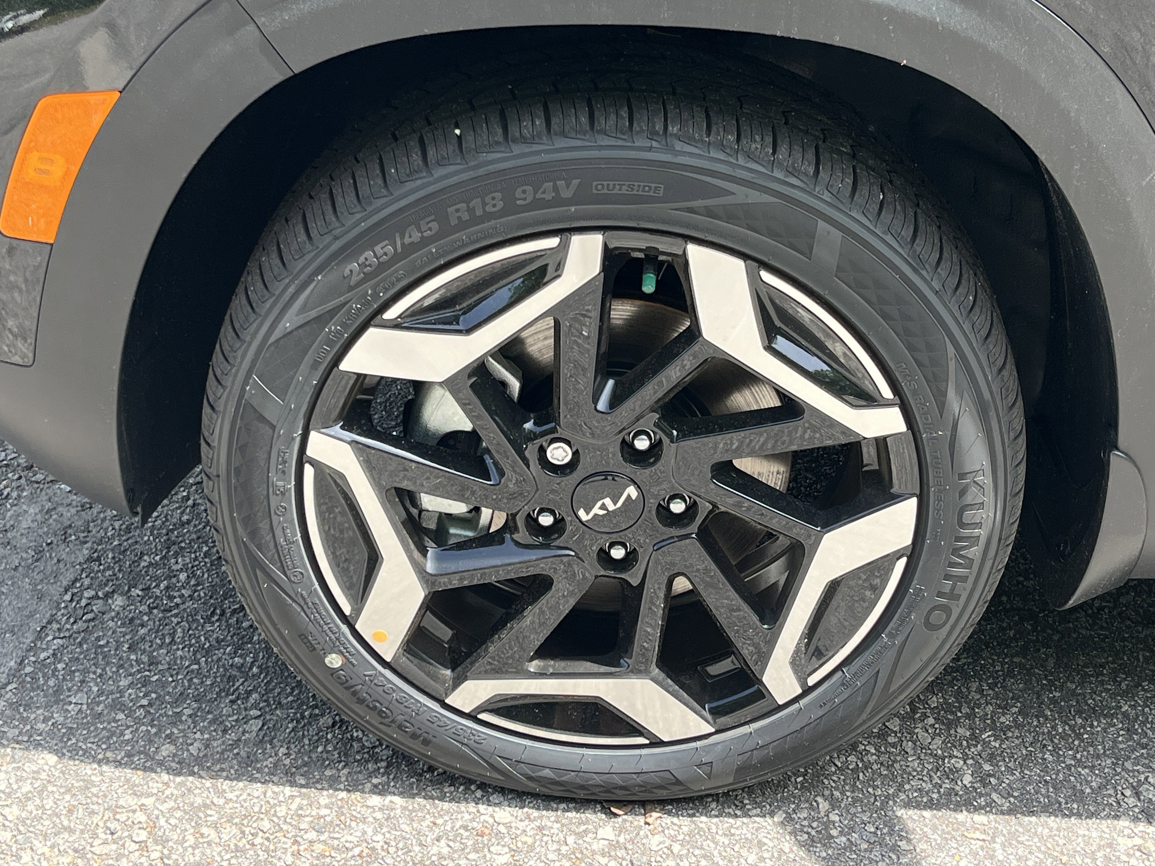 New 2026 Fusion Black Kia SX image 31