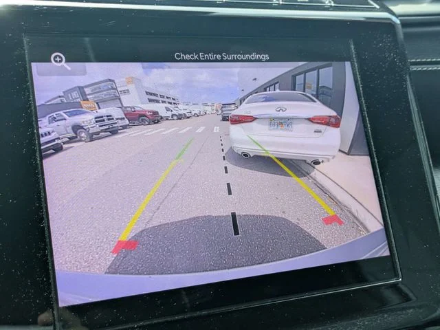 Used 2025 Silver Jeep Altitude image 18