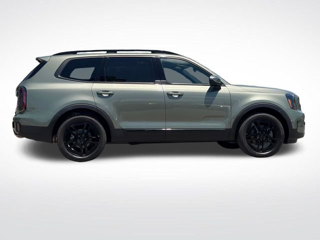 Used 2025 Green Kia EX X-Line image 16