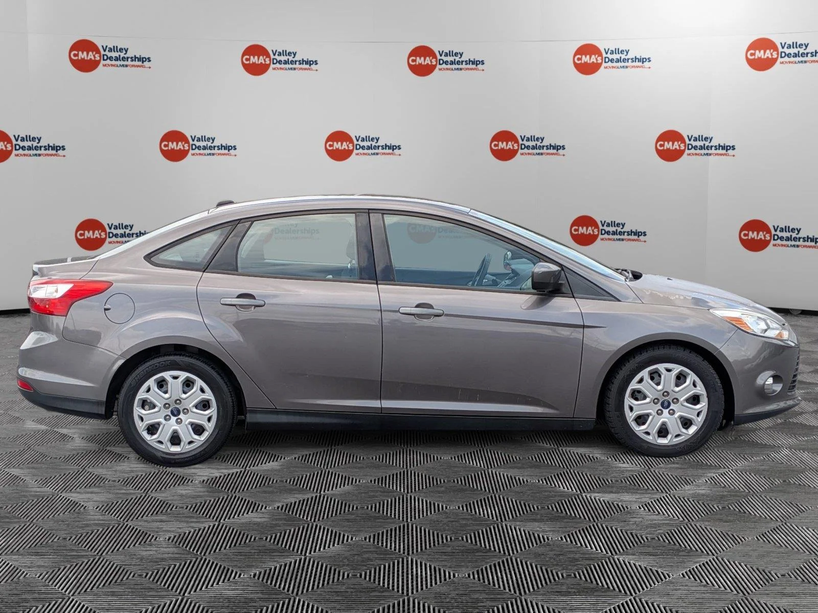 Used 2012 Sterling Gray Metallic Ford SE image 4