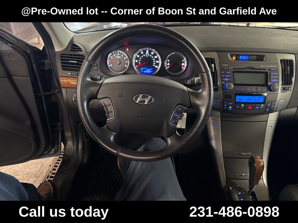 Used 2010 Brown Hyundai Limited image 17