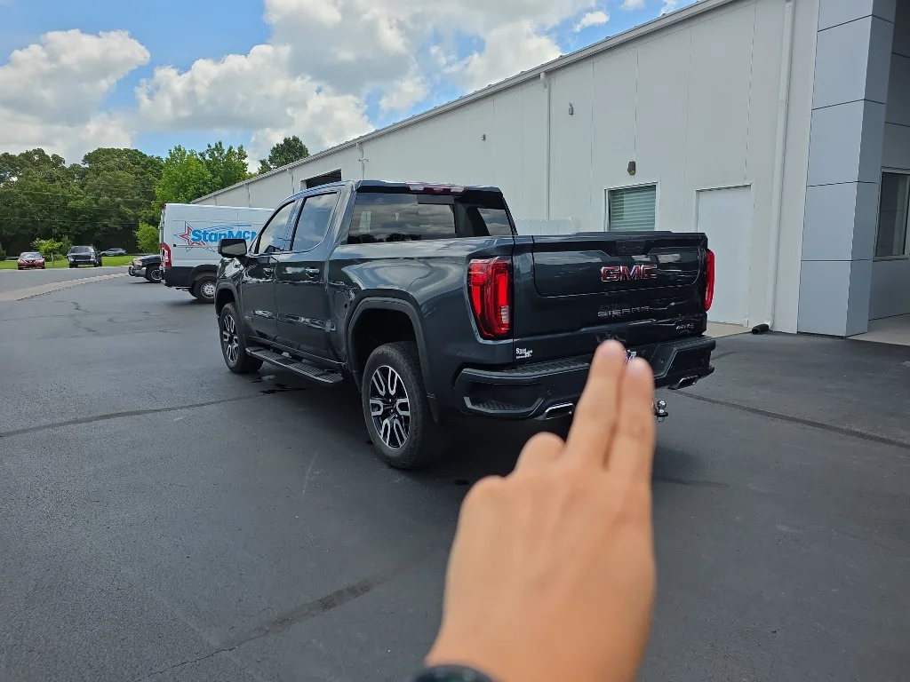 Used 2020 DARK SKY METALLIC GMC AT4 image 4