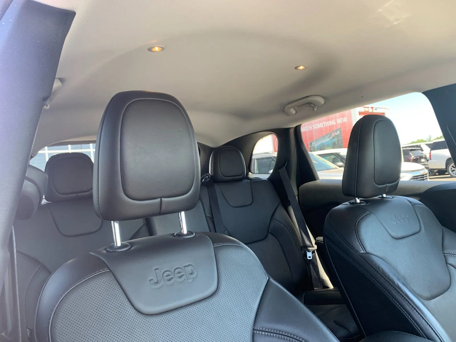 Used 2021 Red Jeep Latitude Lux 4x4 image 18