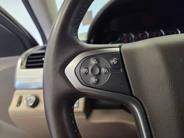 Used 2015 BLACK Chevrolet LT image 25