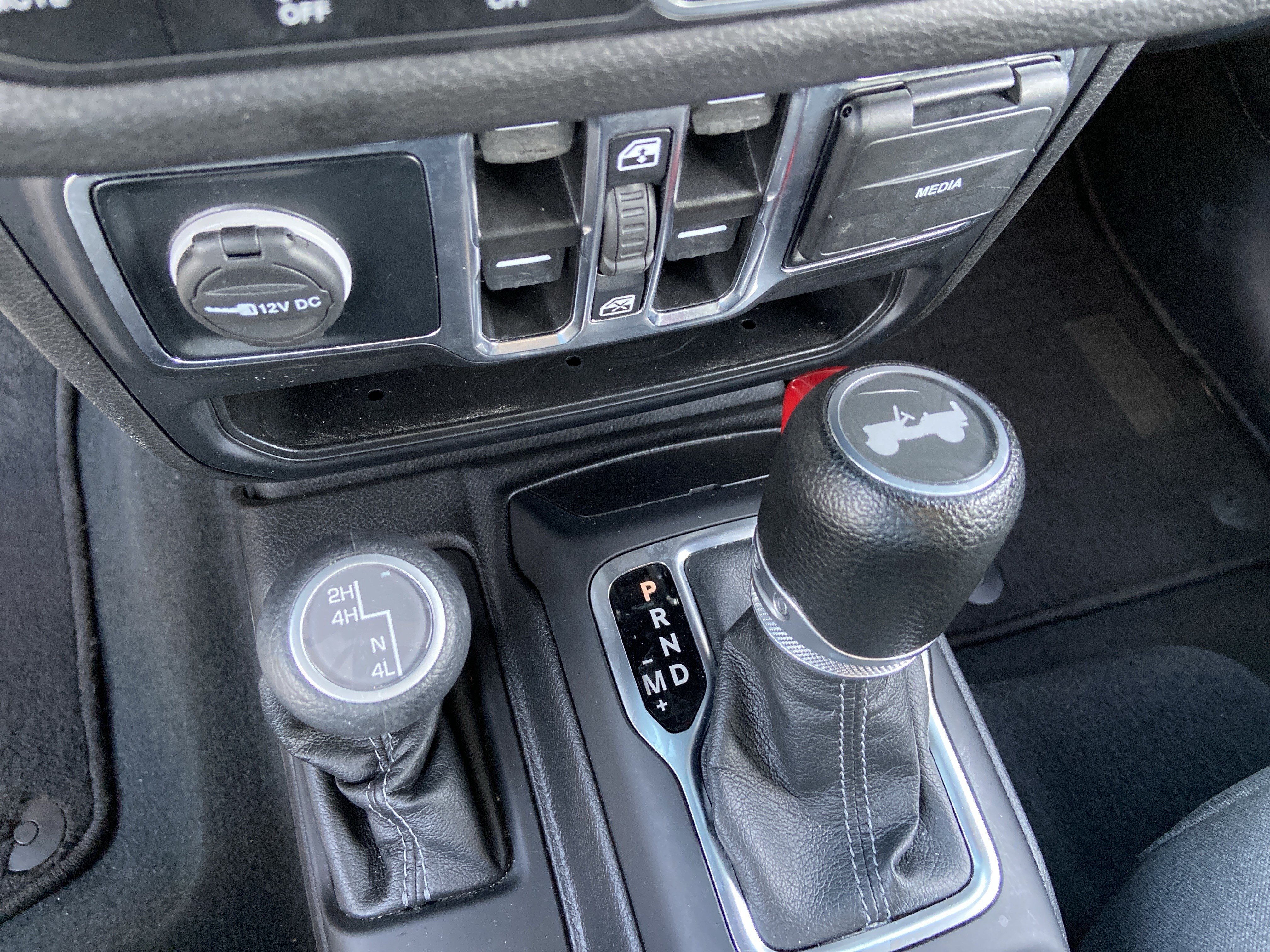 Used 2024 Bright White Clearcoat Jeep Sport S image 41