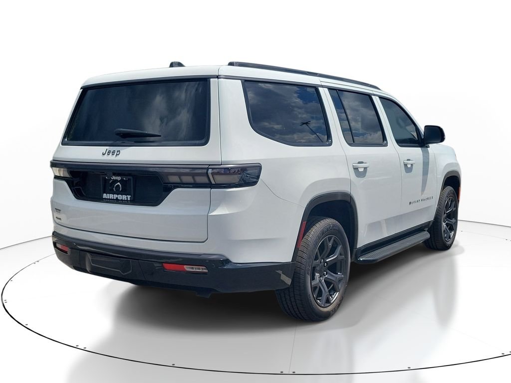 New 2026 Bright White Clear-Coat Exterior Paint Jeep Limited Altitude image 3