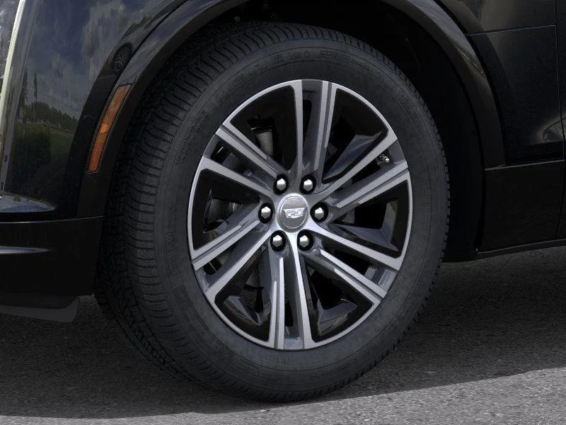 Used 2025  Cadillac Luxury image 9