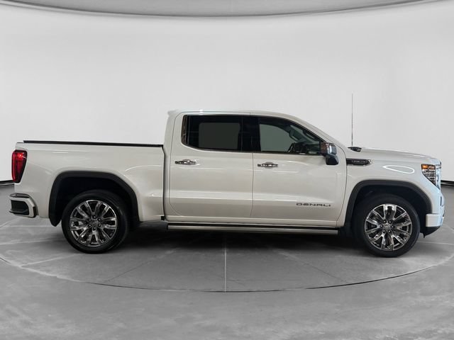 Used 2023 WHITE FROST TRICOAT GMC Denali image 2