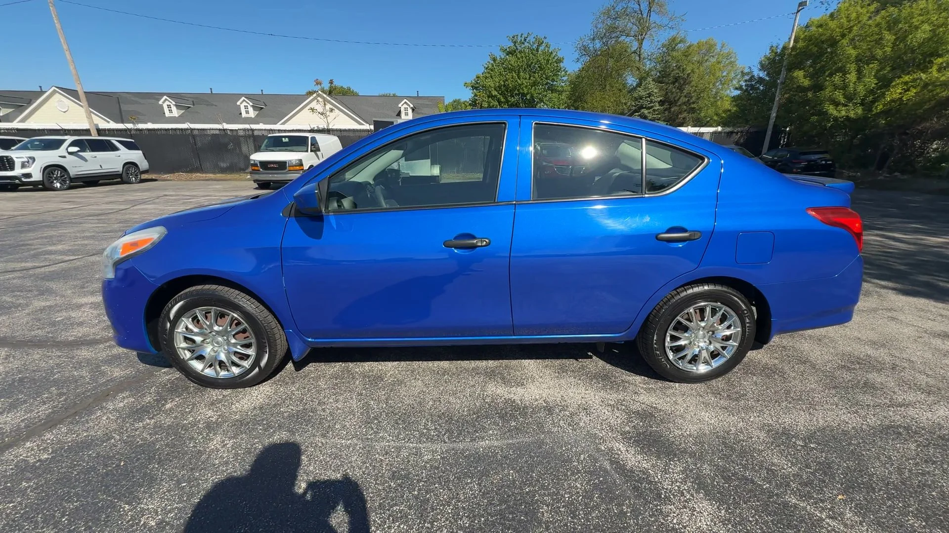 Used 2016 Blue Nissan 1.6 S+ image 5