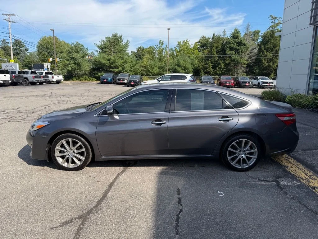 Used 2015 Magnetic Gray Metallic Toyota  image 5