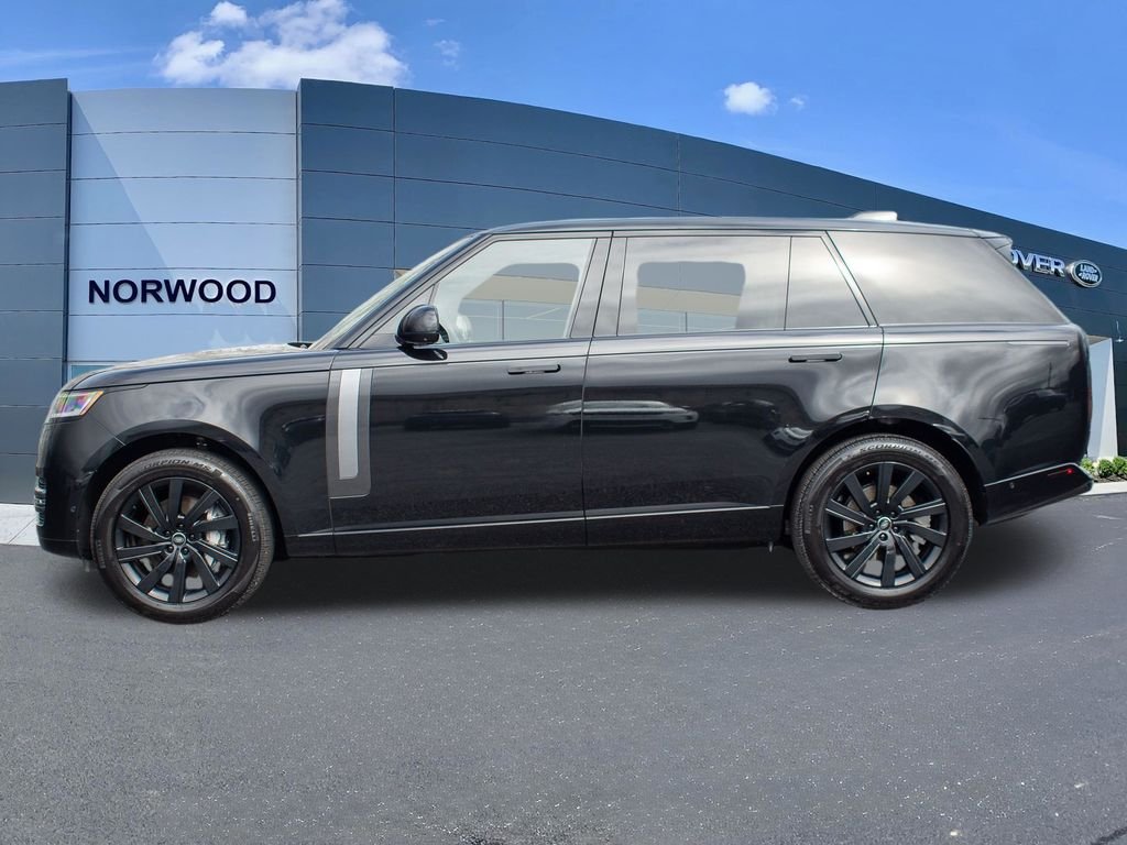 Used 2025 Black Land Rover SE image 7