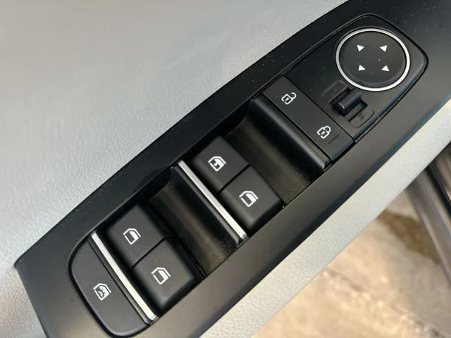 Used 2024 Black Kia LX image 17