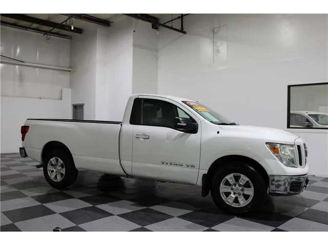 2019 Nissan Titan SV
