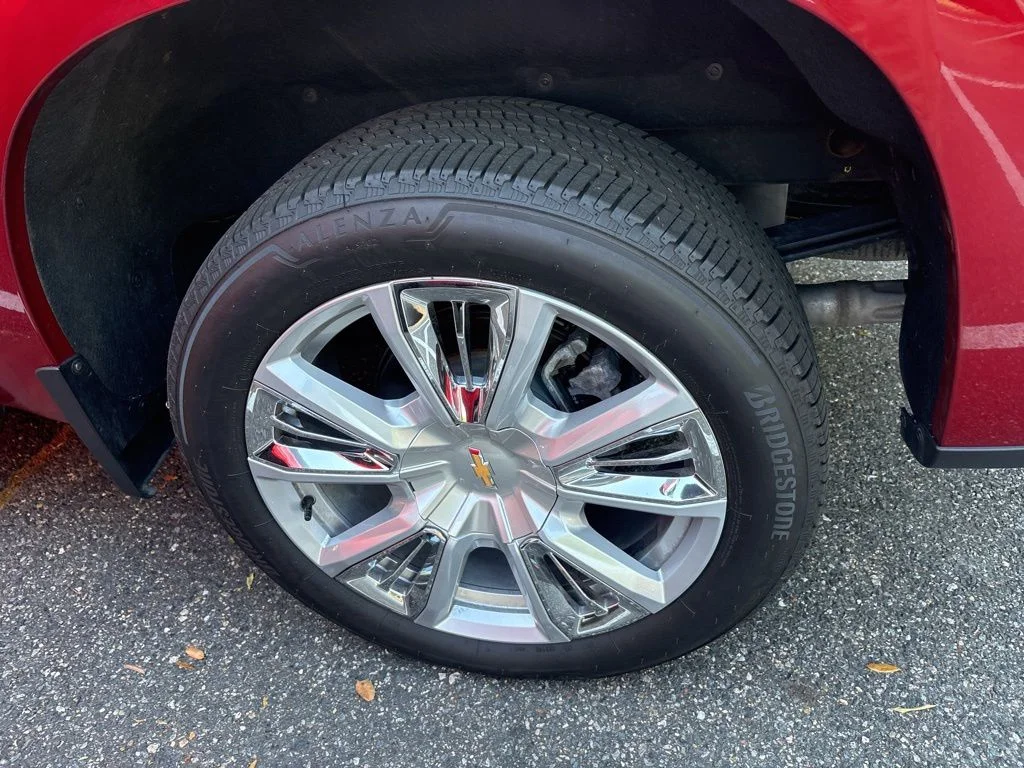 Used 2025 Red Chevrolet High Country image 13