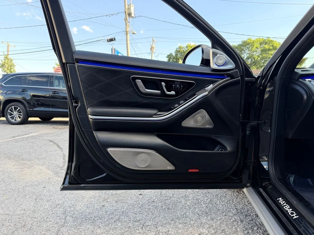 Used 2022 Gray Mercedes-Benz Maybach S 580 image 34