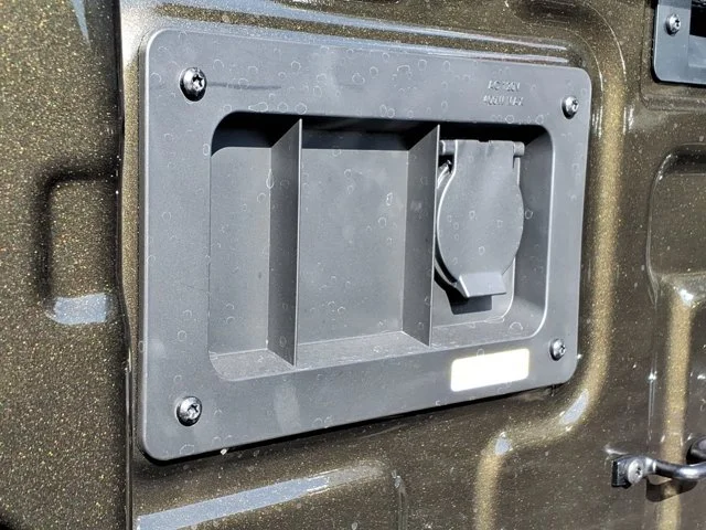 New 2026 Shelter Green Metallic Ford Raptor image 27