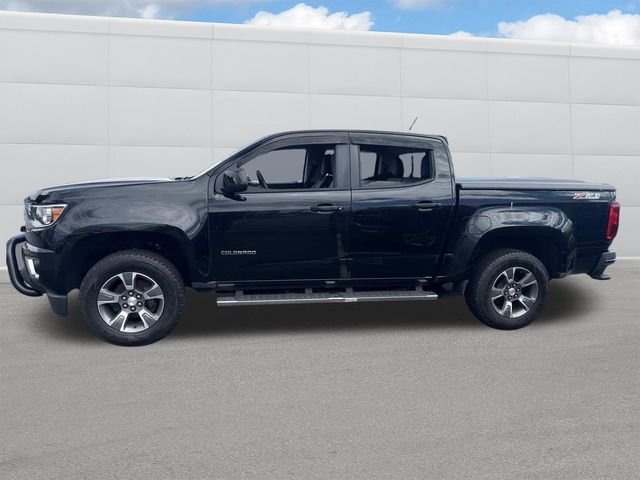 Used 2016 Black Chevrolet Z71 image 2