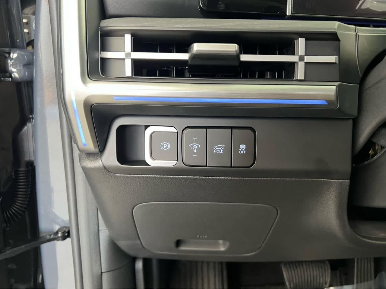 New 2026 Ecotronic Gray Hyundai Limited AWD image 14