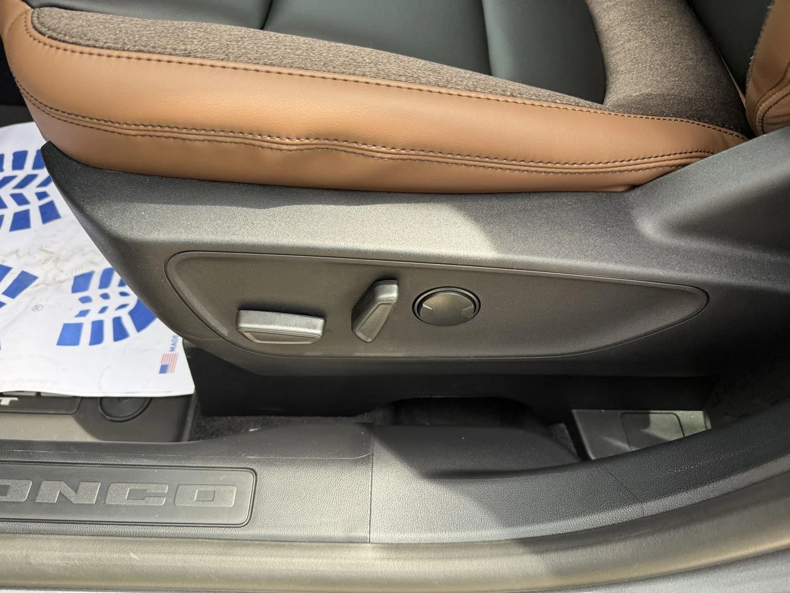 New 2026 Carbonized Gray Metallic Ford Outer Banks® image 15