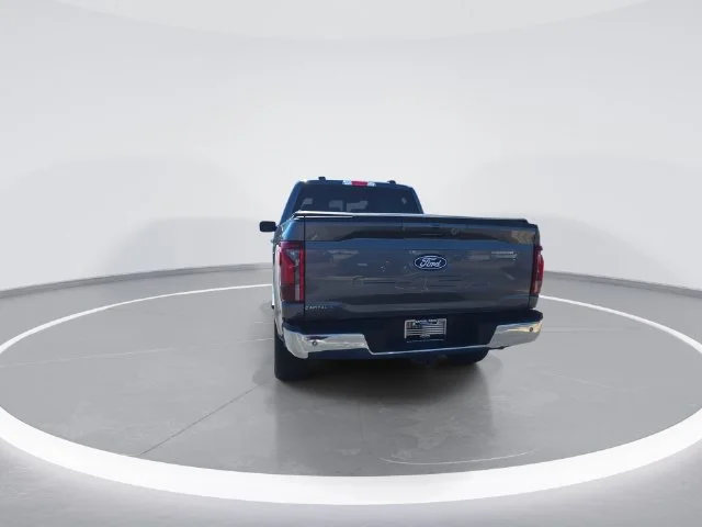 Used 2025 Gray Ford Lariat image 7