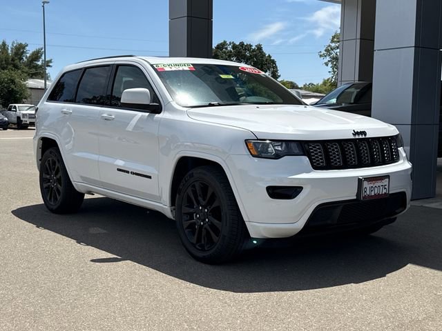 2019 Jeep Grand Cherokee Altitude's photo