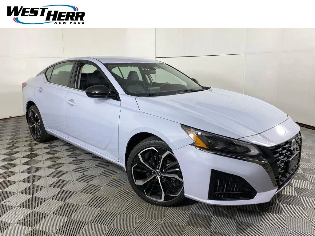 Used 2023 Gray Sky Pearl Nissan 2.5 SR image 1