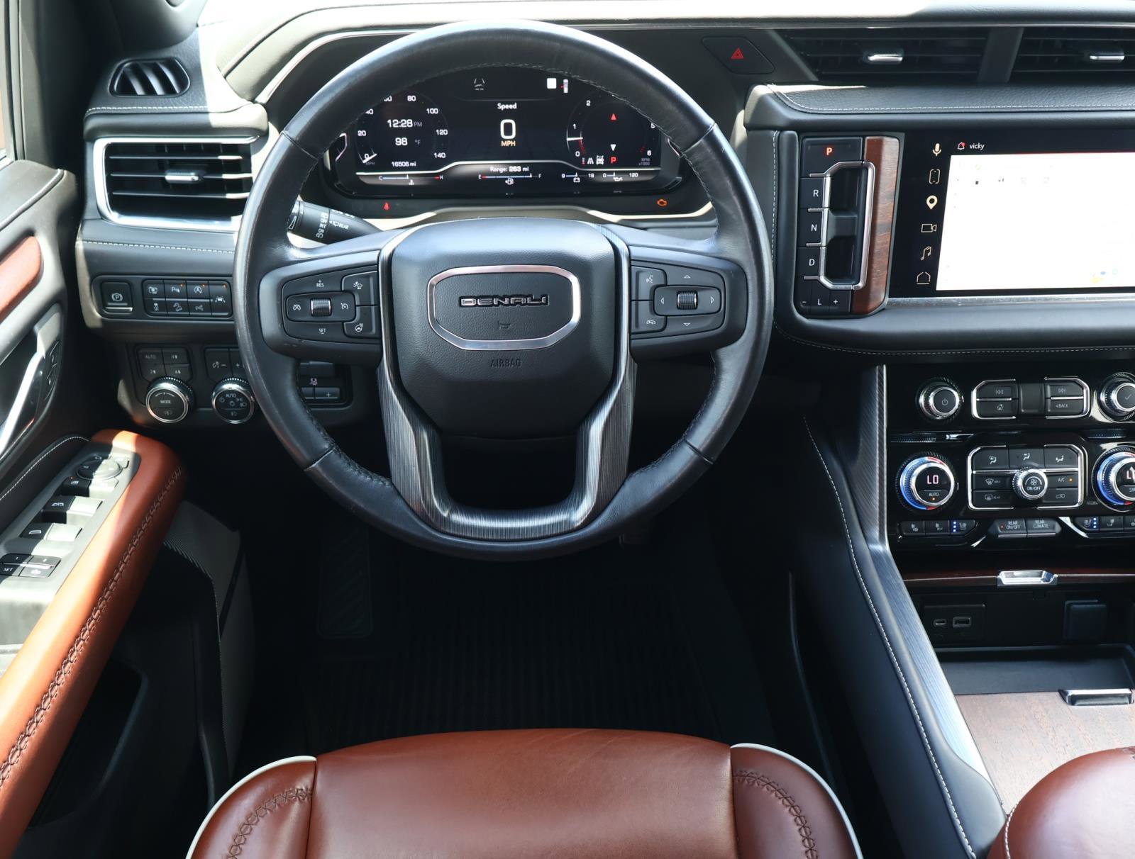 2023 GMC Yukon XL Denali Ultimate - Photo 9
