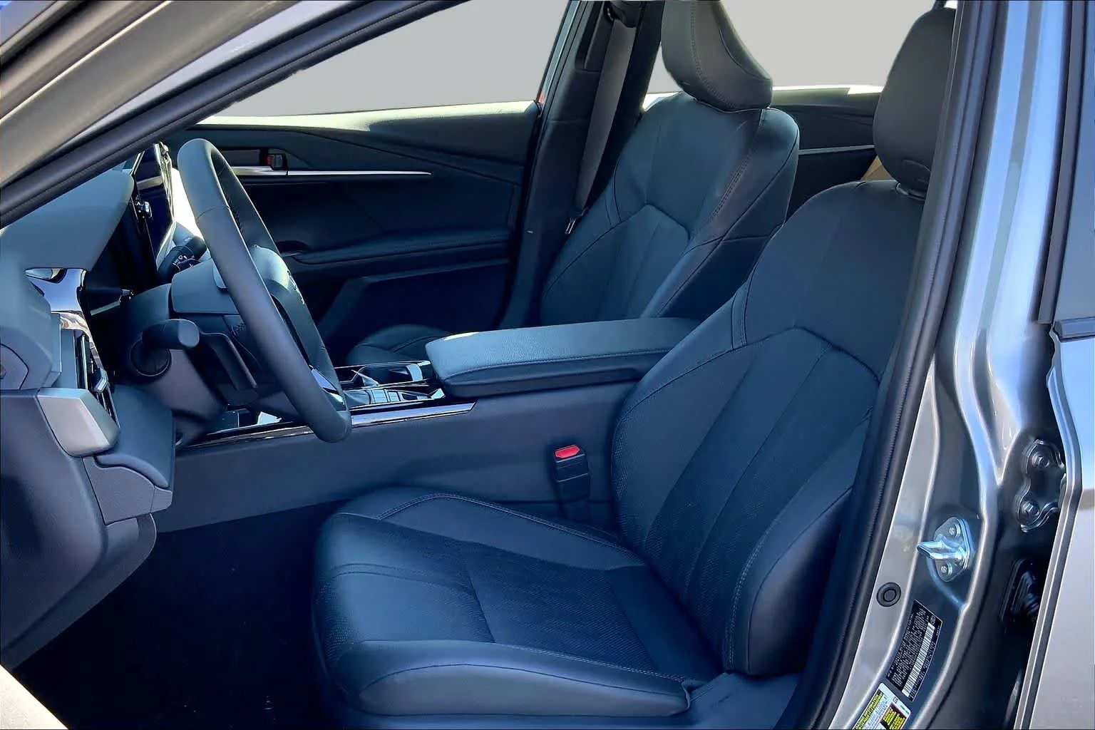New 2026 Heavy Metal with Midnight Black Metallic roof Toyota XSE image 9