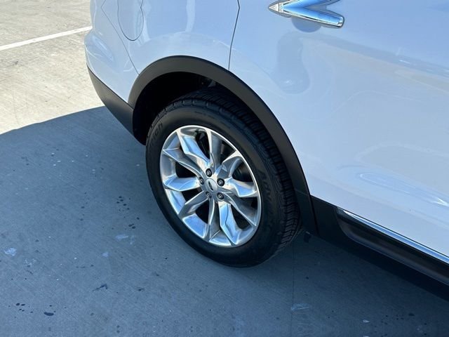 Used 2015 Oxford White Ford XLT image 25