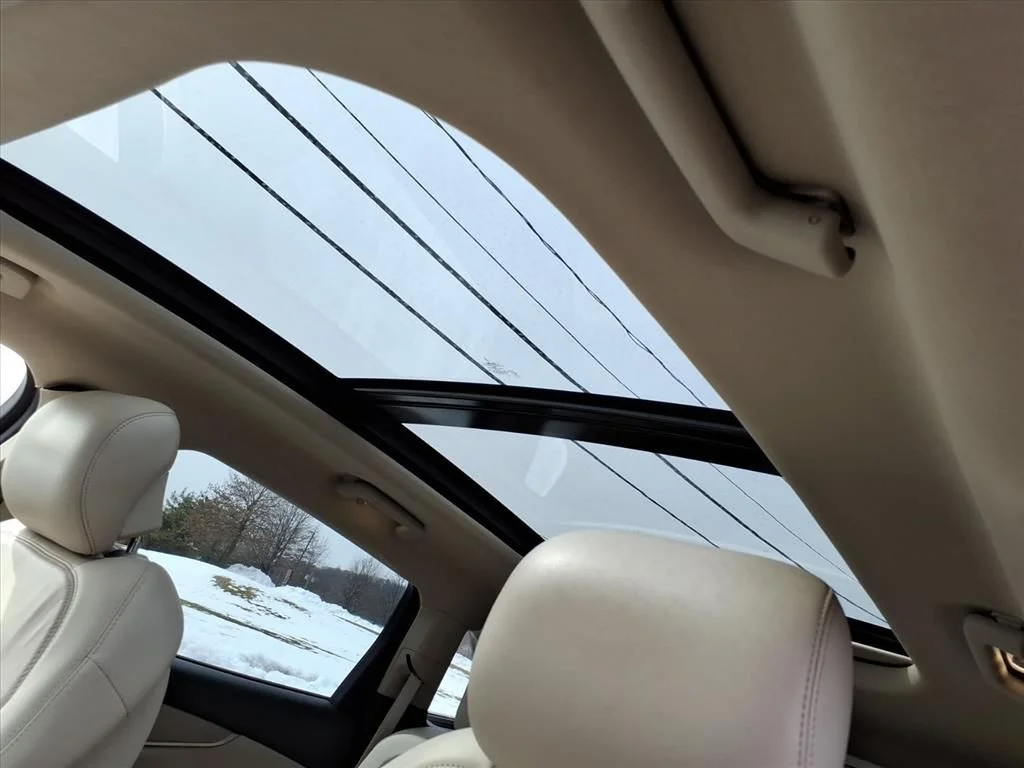Used 2018 Blue Lincoln Reserve image 13