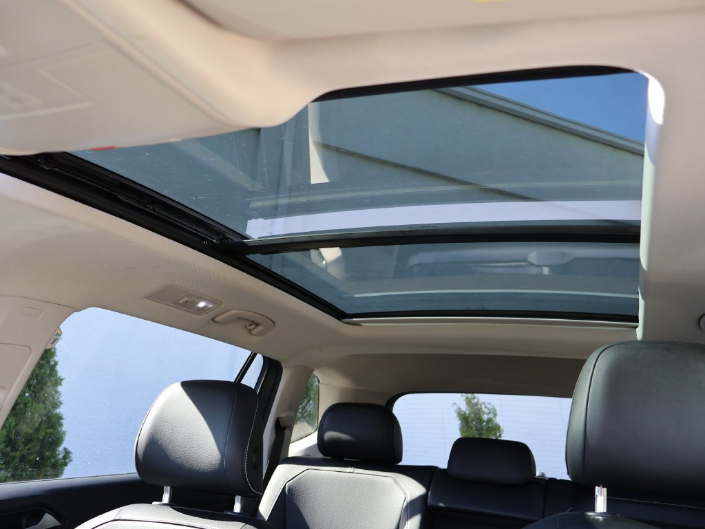 2023 Volkswagen Tiguan SE - Photo 36