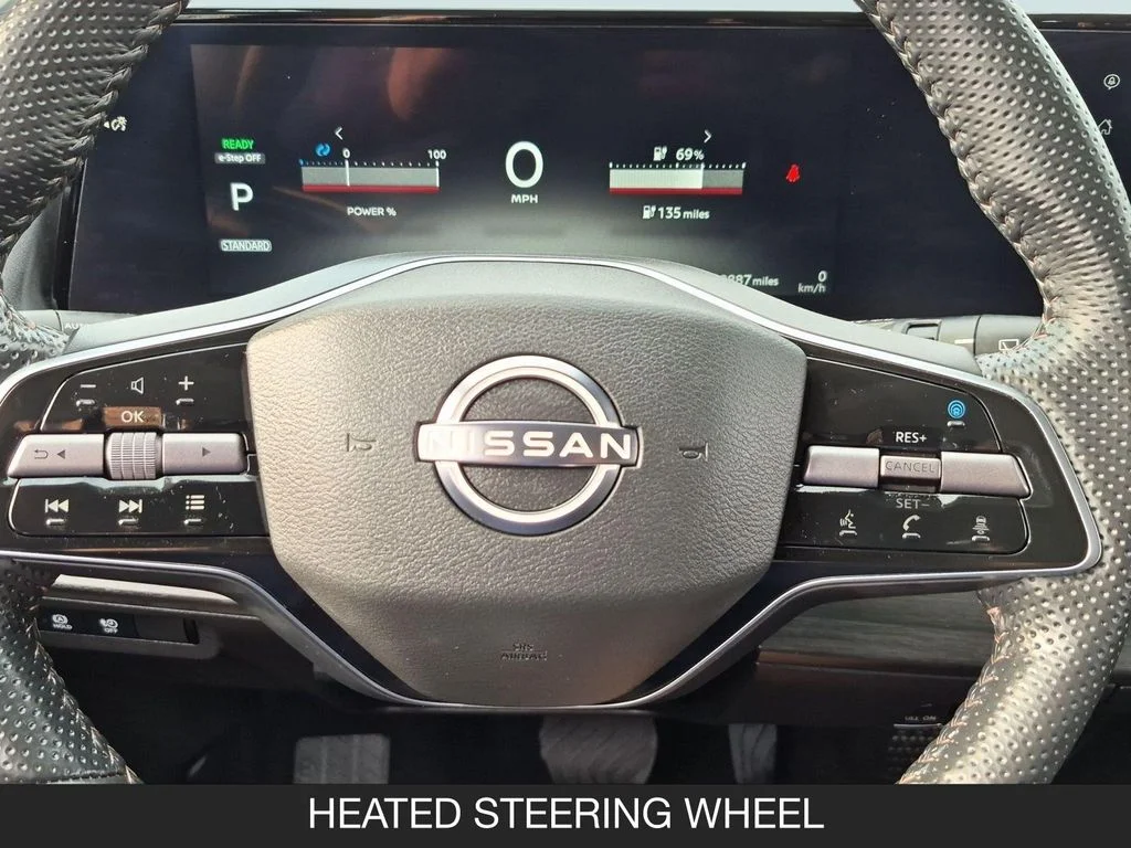 Used 2024 White Nissan ENGAGE image 12
