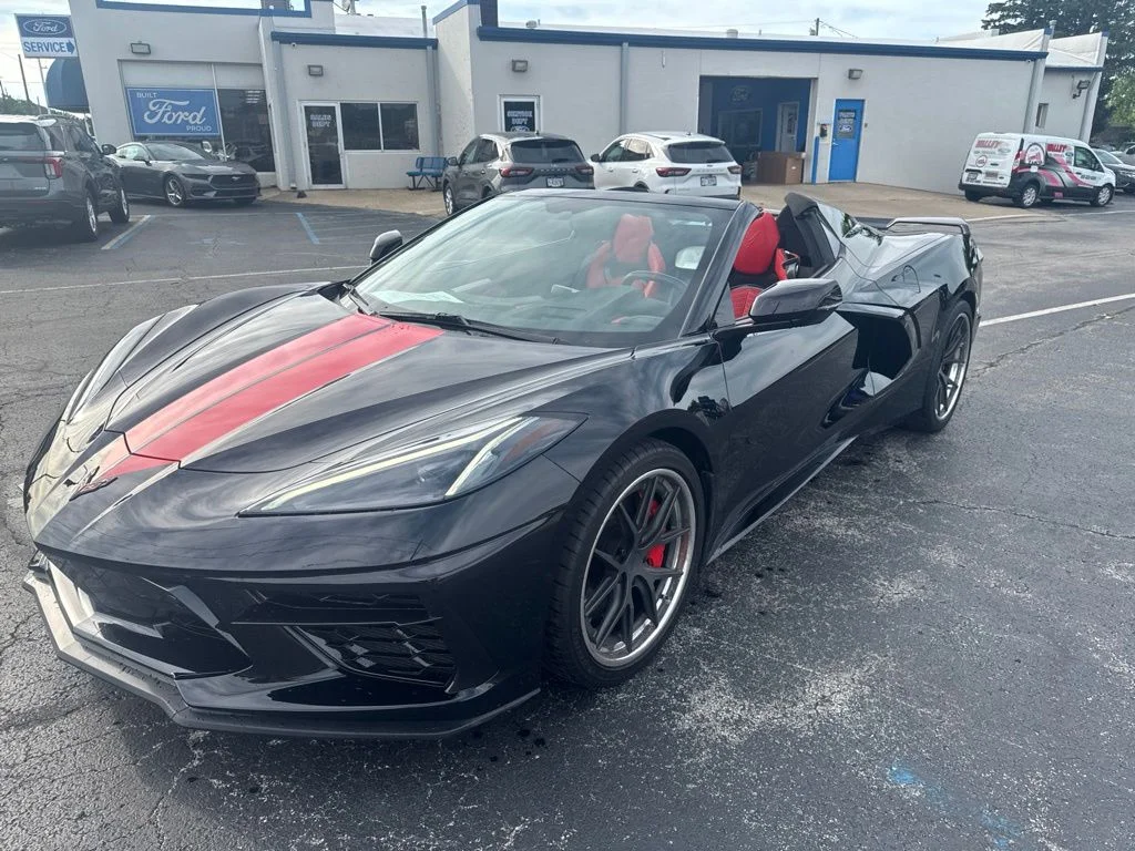Used 2021 Black Chevrolet Stingray image 16