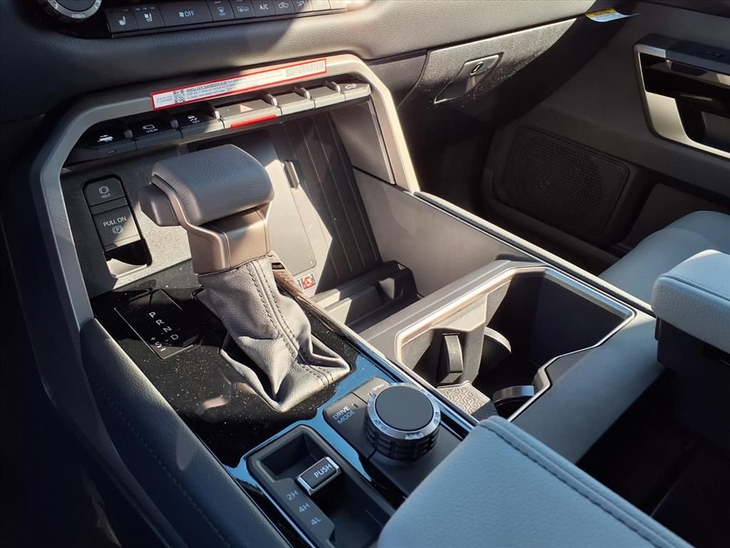 2026 Toyota Tundra Limited - Photo 15