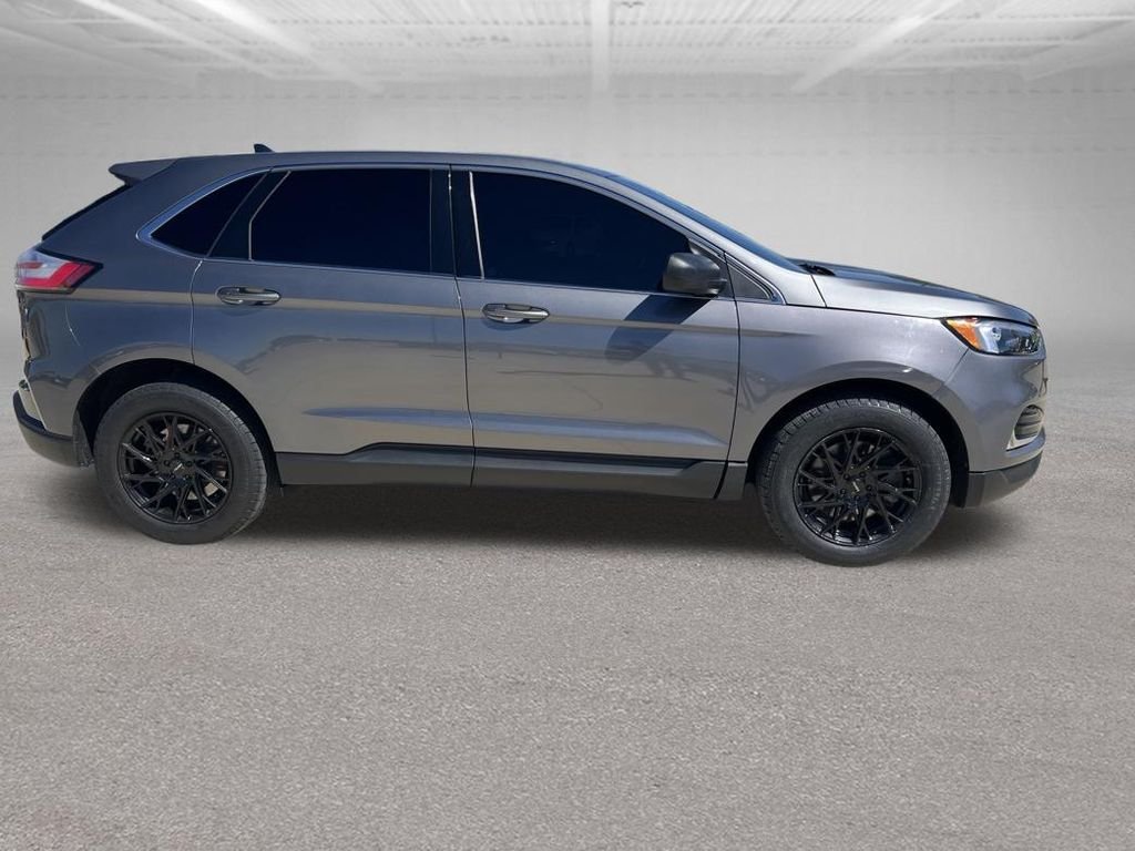 Used 2024 Gray Metallic Ford SEL image 6