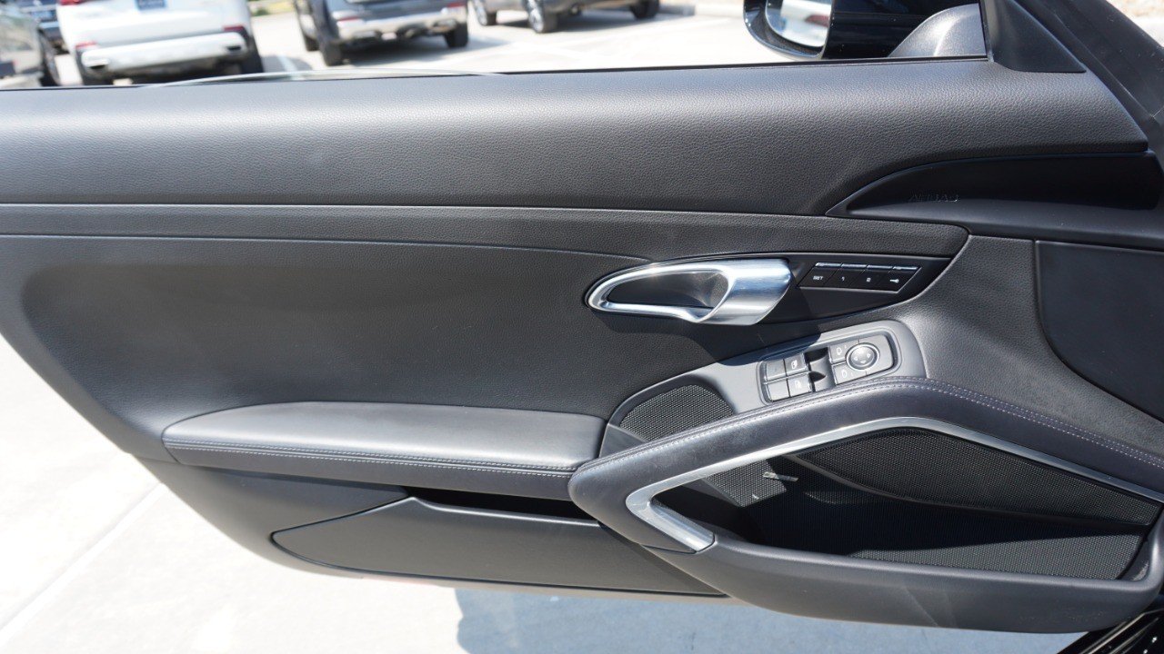 Used 2017 Black Porsche Carrera image 23
