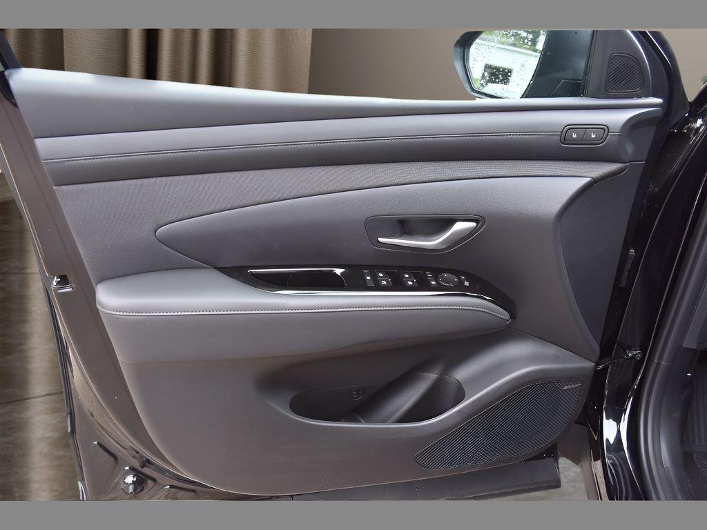 2025 Hyundai Santa Cruz Limited - Photo 16