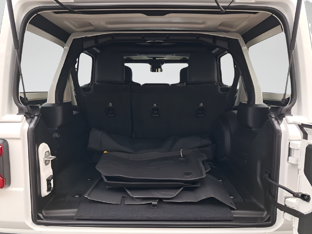 New 2025 Bright White Clear-Coat Exterior Paint Jeep Sahara image 28