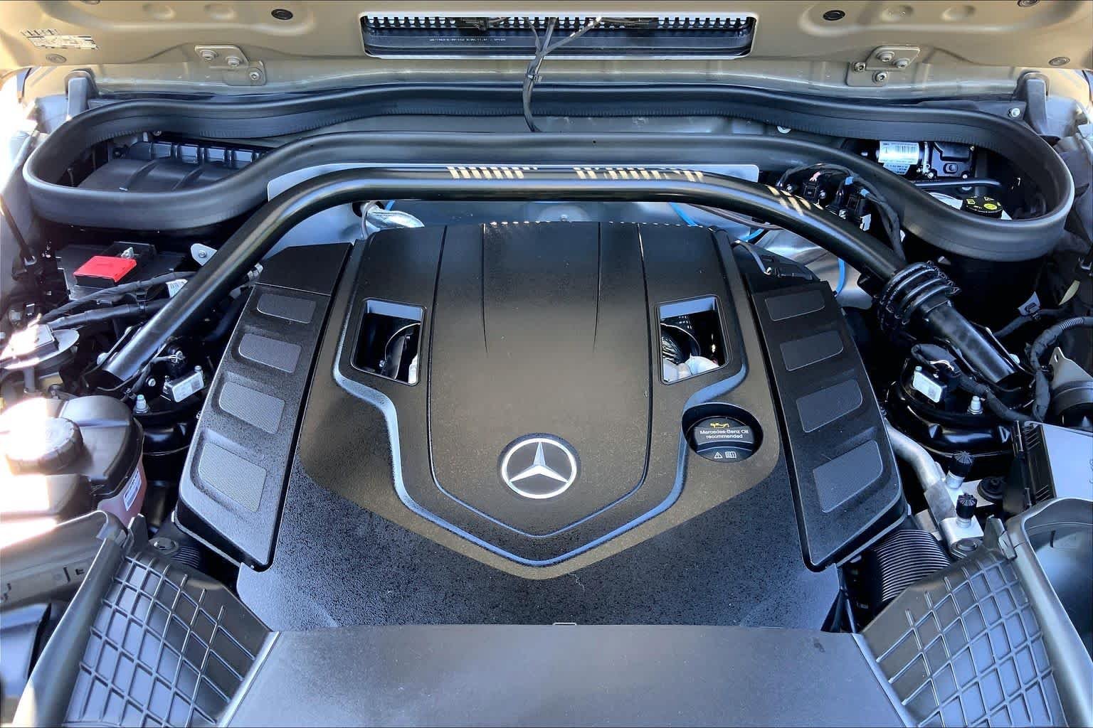 Used 2022 MANUFAKTUR Mystic Brown Metallic Mercedes-Benz G 550 image 31