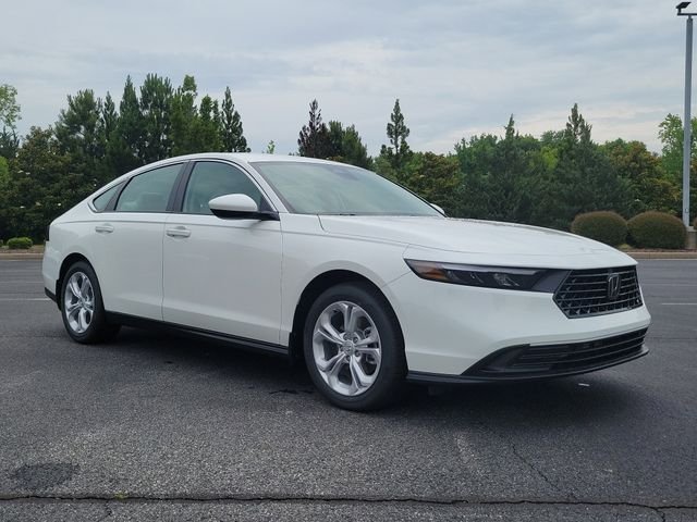 New 2026 Platinum White Pearl Honda LX image 3