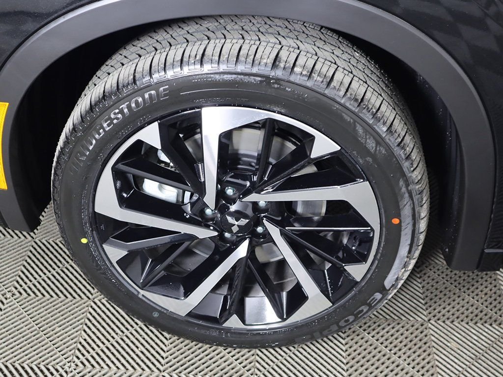 2025 Mitsubishi Outlander Plug-in Hybrid Platinum Edition - Photo 24