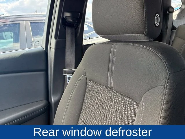 Used 2019 BLACK Chevrolet L image 12