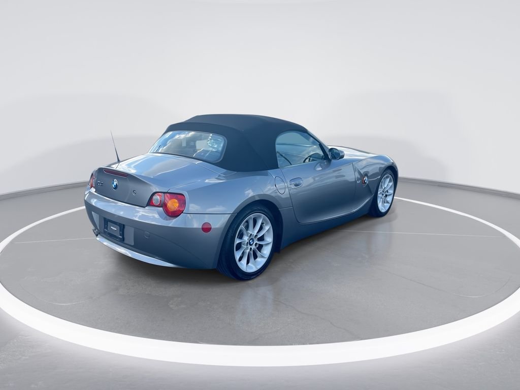 Used 2004 Gray BMW 2.5i image 8