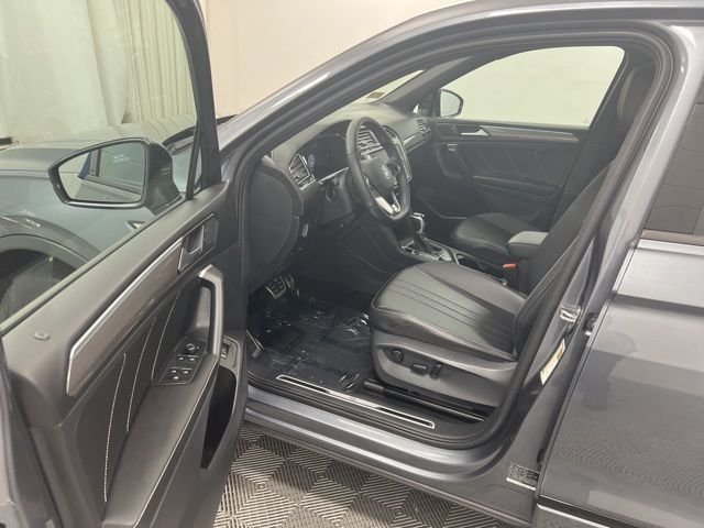 Used 2024 Platinum Gray Metallic Volkswagen 2.0T SE R-Line Black image 12