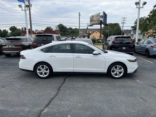 Used 2025  Honda LX image 11