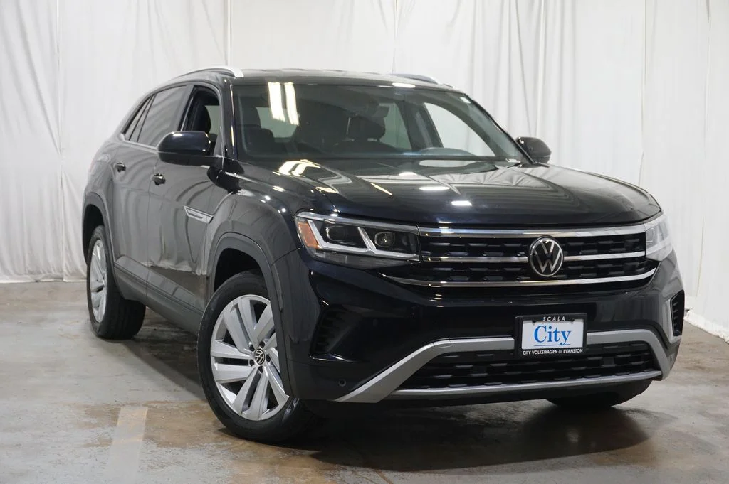 Used 2021 Volkswagen Atlas Cross Sport SE w/Tech with VIN 1V2HE2CA0MC213912 for sale in Evanston, IL