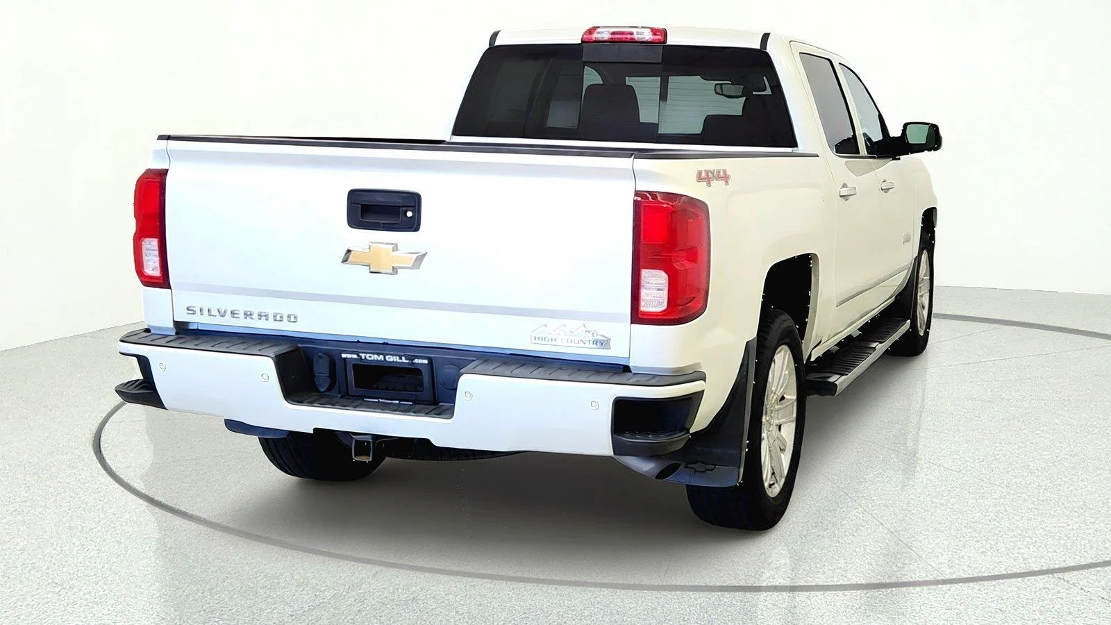Used 2016 IRIDESCENT PEARL TRICOAT Chevrolet High Country image 8