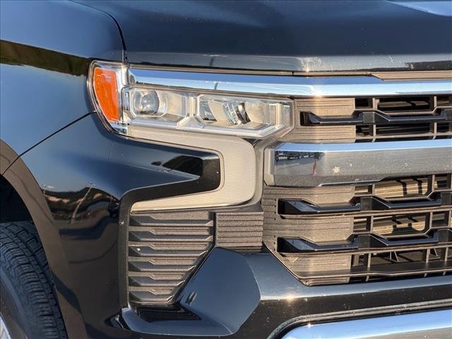 Used 2025 Black Chevrolet LT image 10