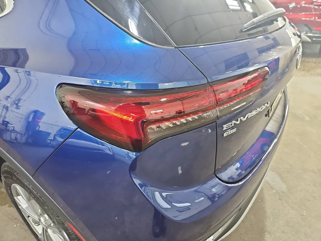 Used 2023 SAPPHIRE METALLIC Buick Preferred image 40