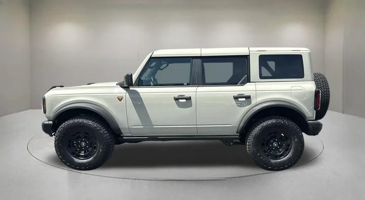 New 2026 Desert Sand Ford Badlands® image 3